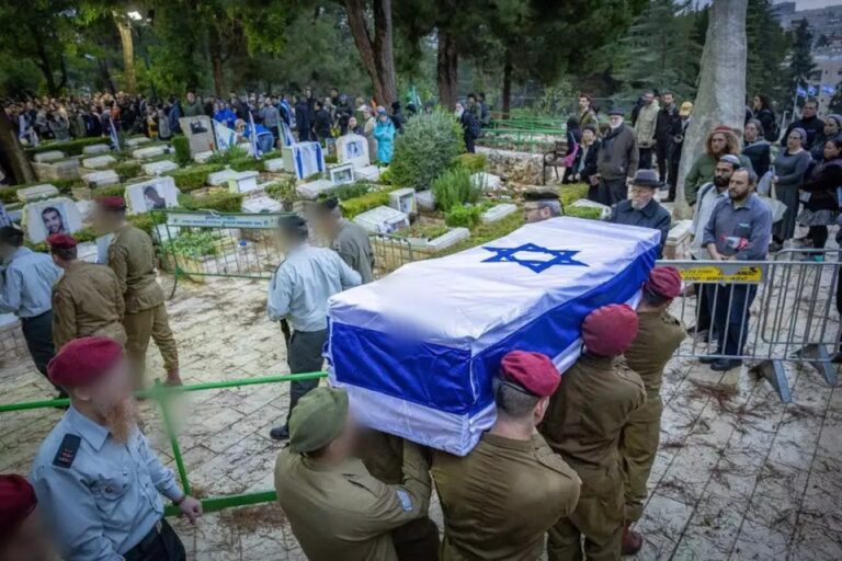 רגילהיונתן-זינדל_-960x640 (Medium)